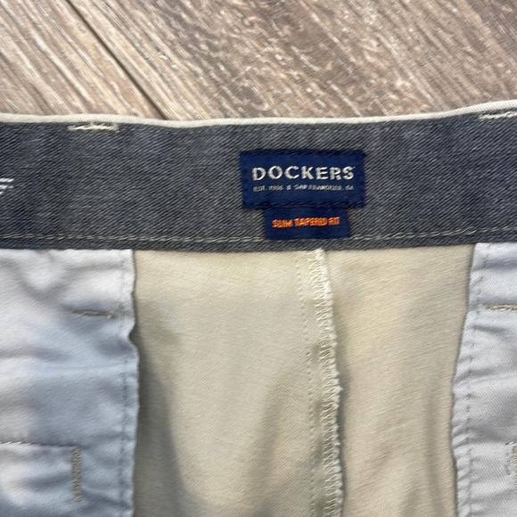 33x32 Mens DOCKERS slim tapered fit Pants - Picture 2 of 6